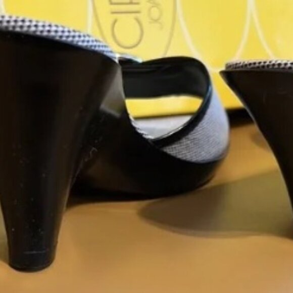 EUC - Joan & David Black/White Fabric Slides (7M) - Picture 6 of 6